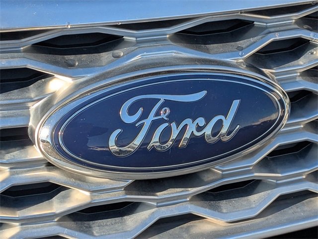 Used 2017 Ford Explorer Platinum image 12