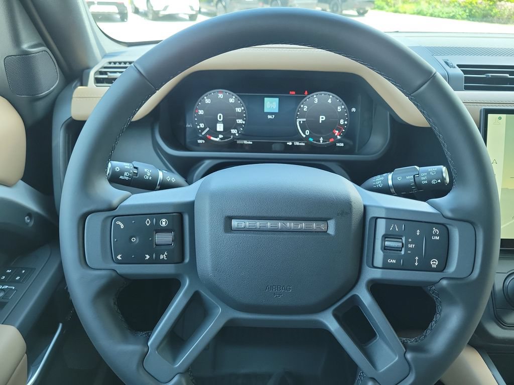 New 2026 Land Rover Defender 110 X-Dynamic SE AWD/4WD image 28