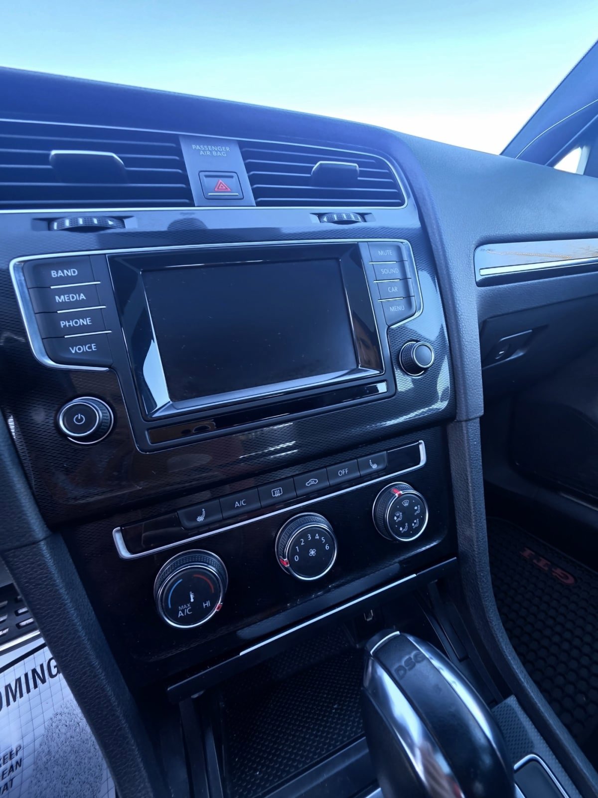 Used 2015 Volkswagen GTI SE FWD image 10