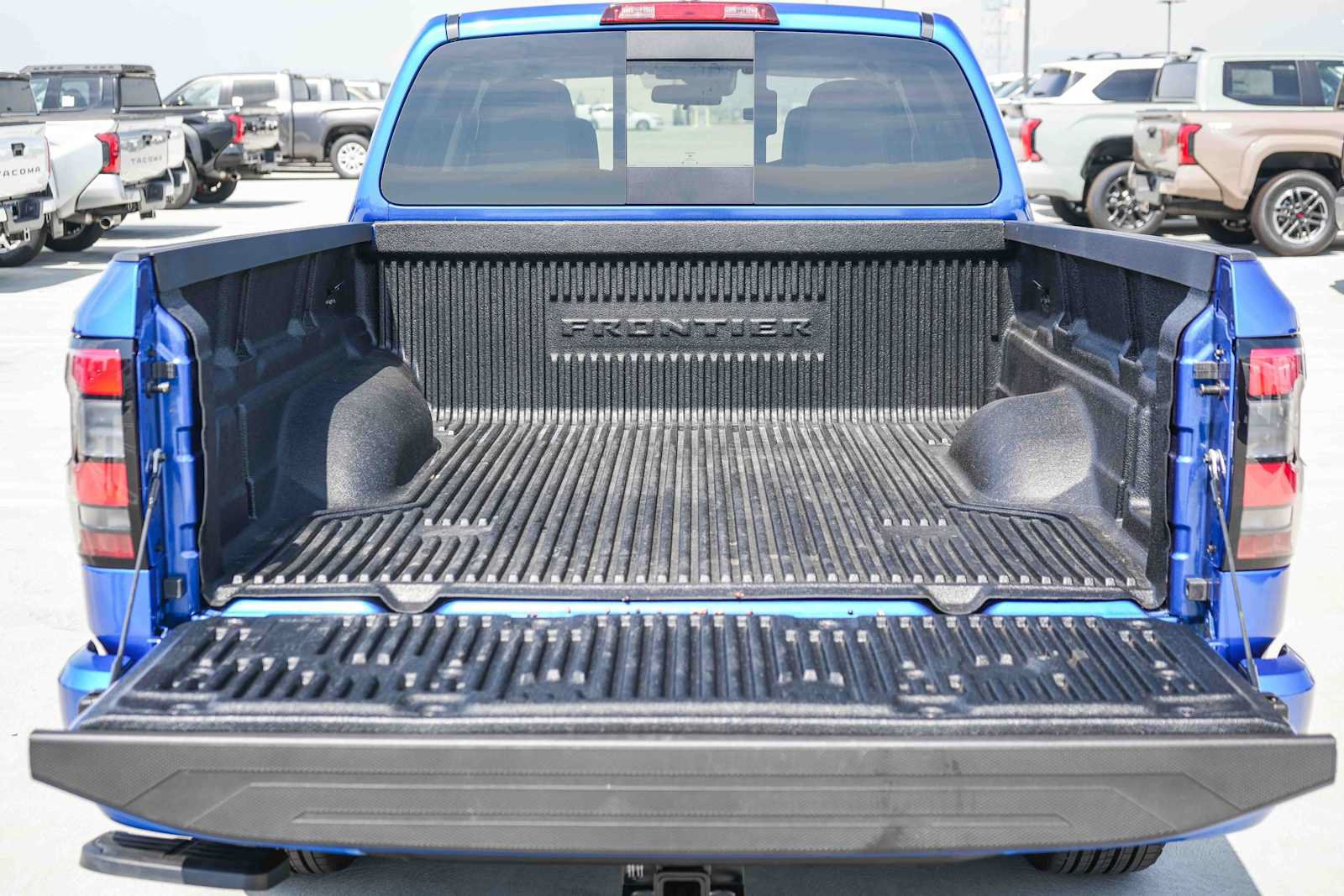 Used 2026 Nissan Frontier SV w/ Tow Package AWD/4WD image 25