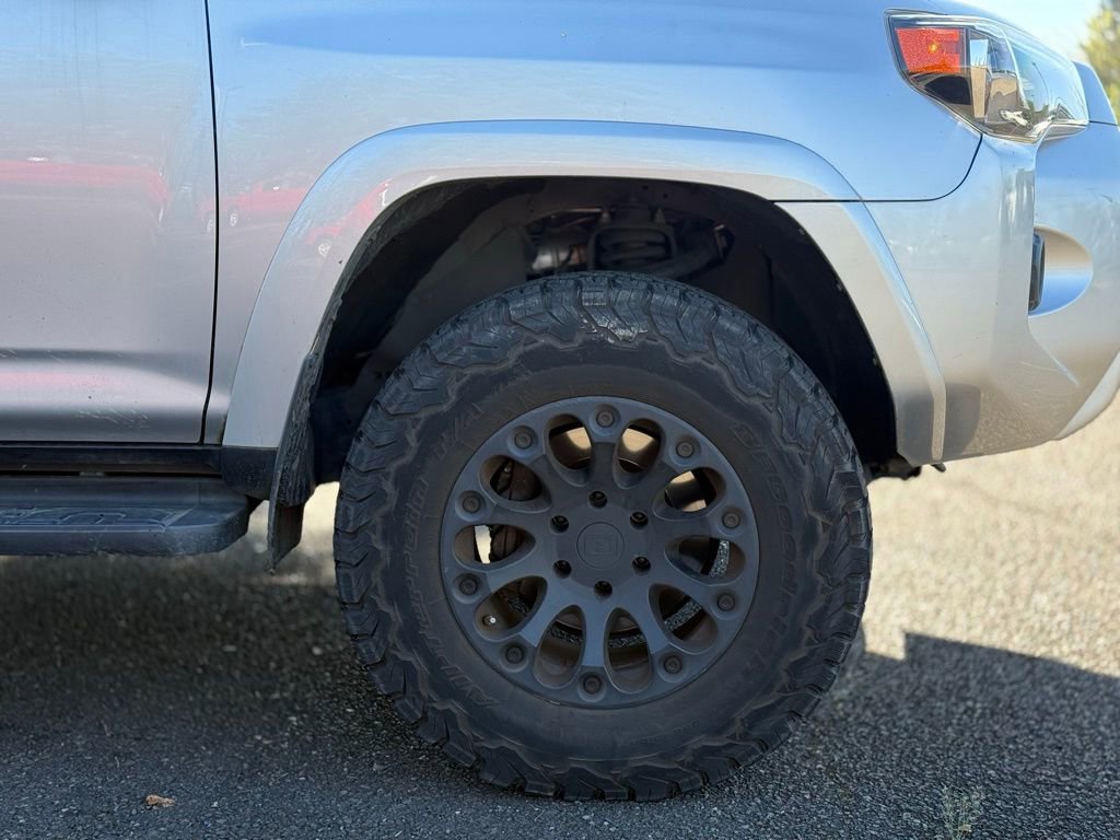 Used 2019 Toyota 4Runner SR5 Premium image 9