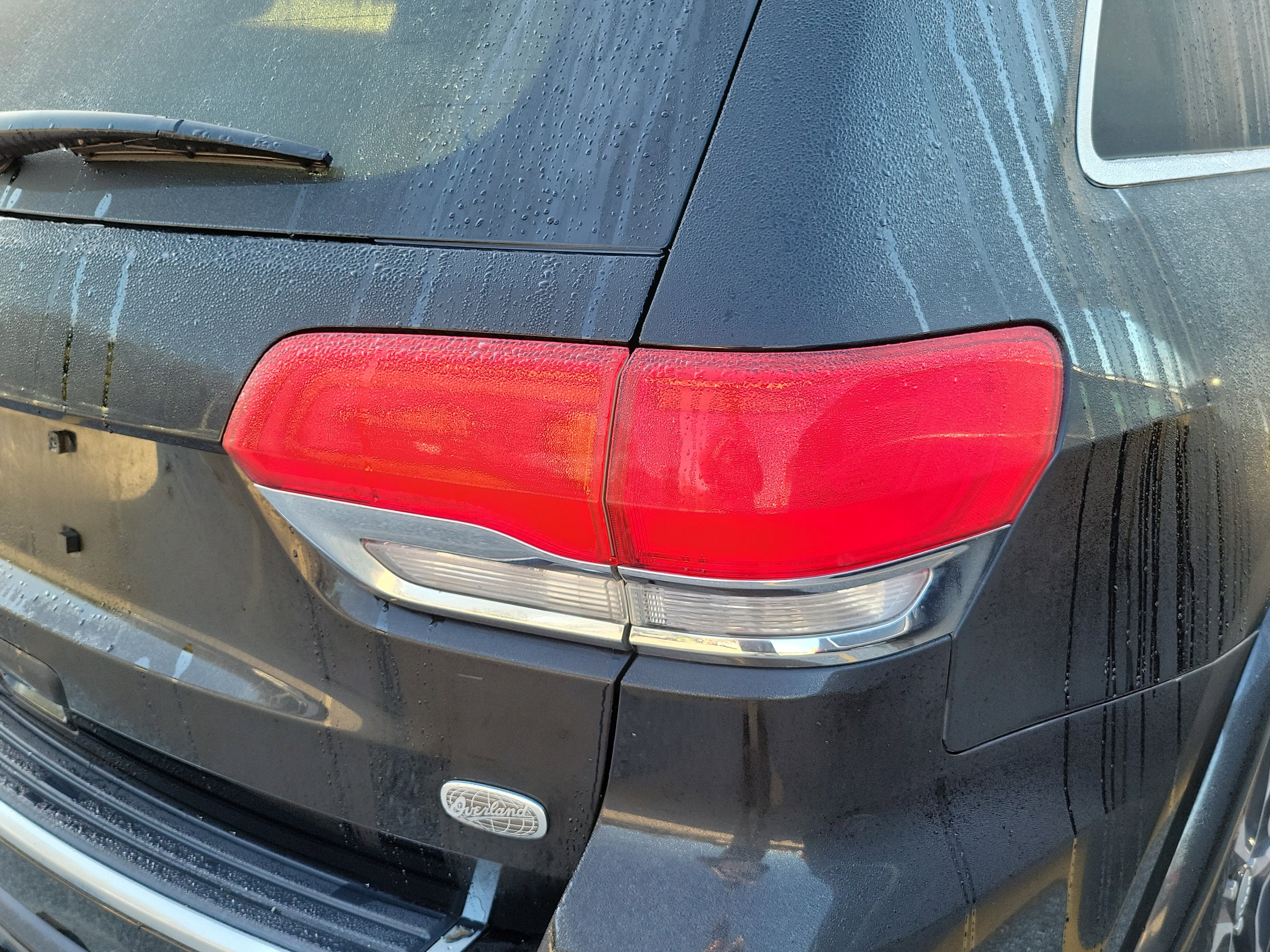 Used 2018 Jeep Grand Cherokee Overland image 10