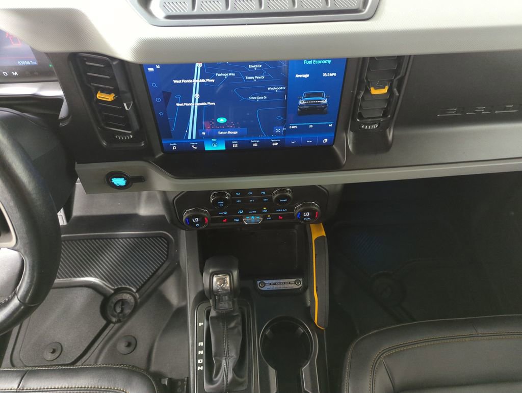 Used 2021 Ford Bronco Badlands image 14