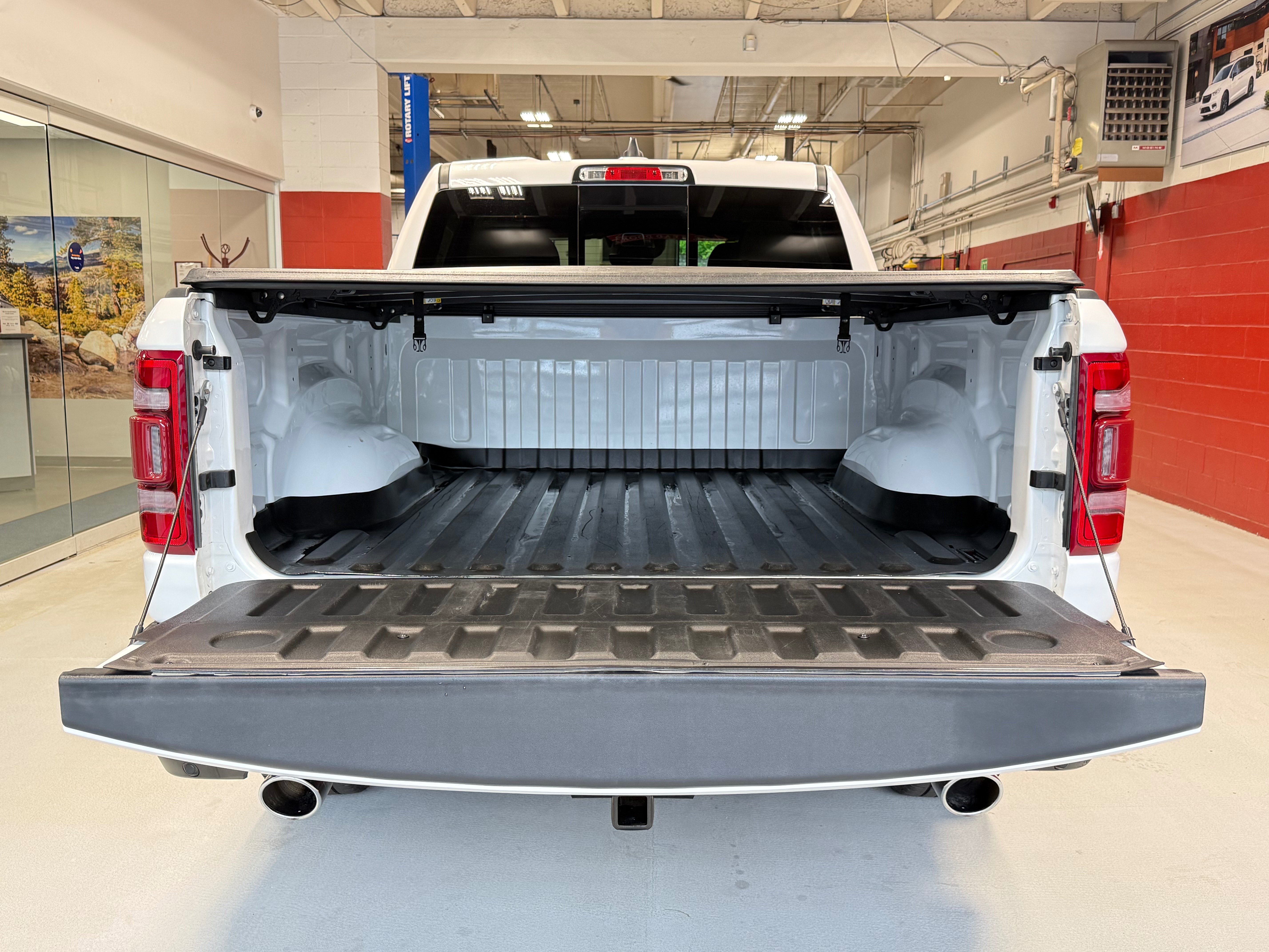 Certified 2022 RAM 1500 Limited AWD/4WD image 8