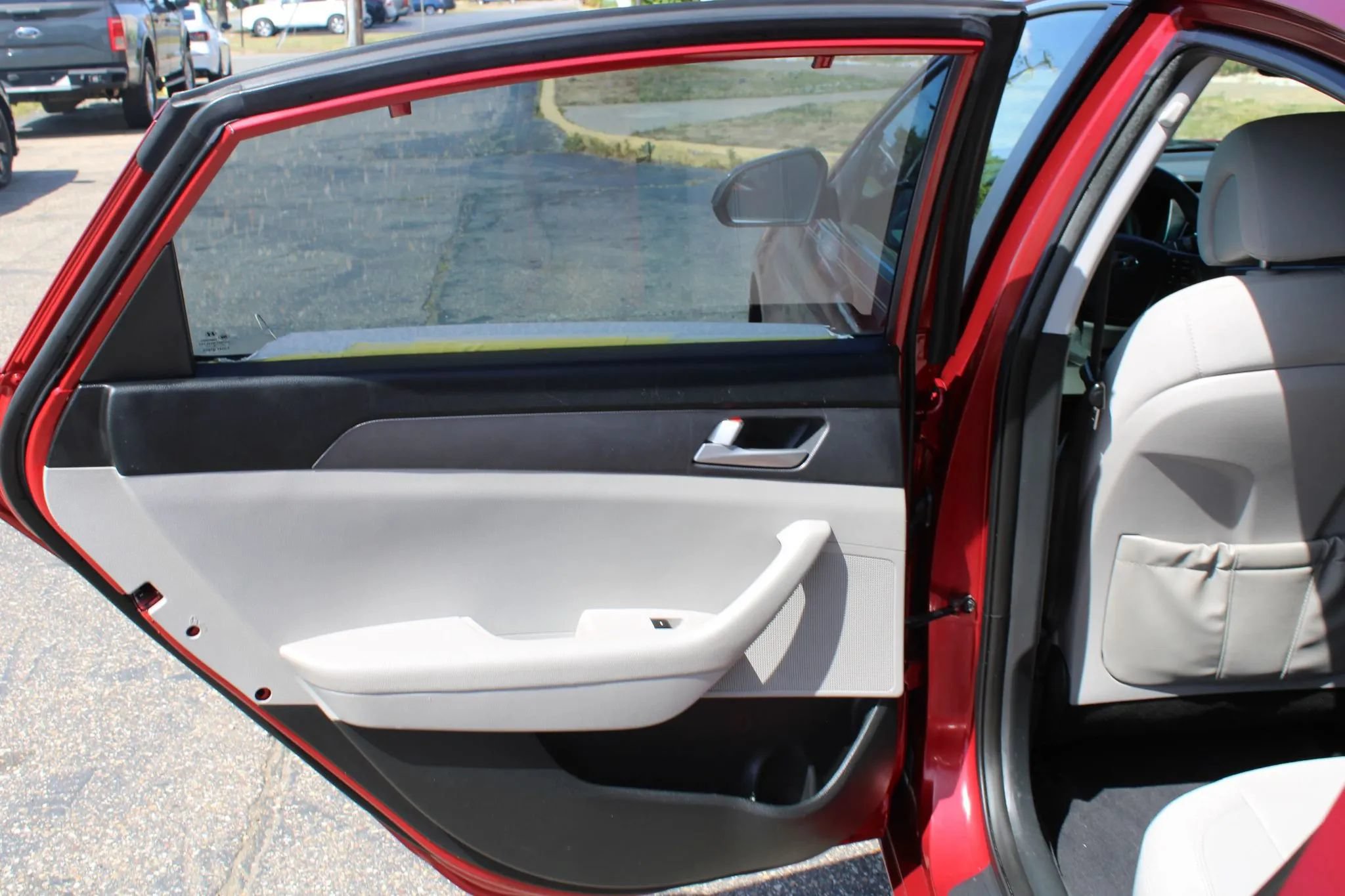 Used 2016 Hyundai Sonata SE FWD image 9