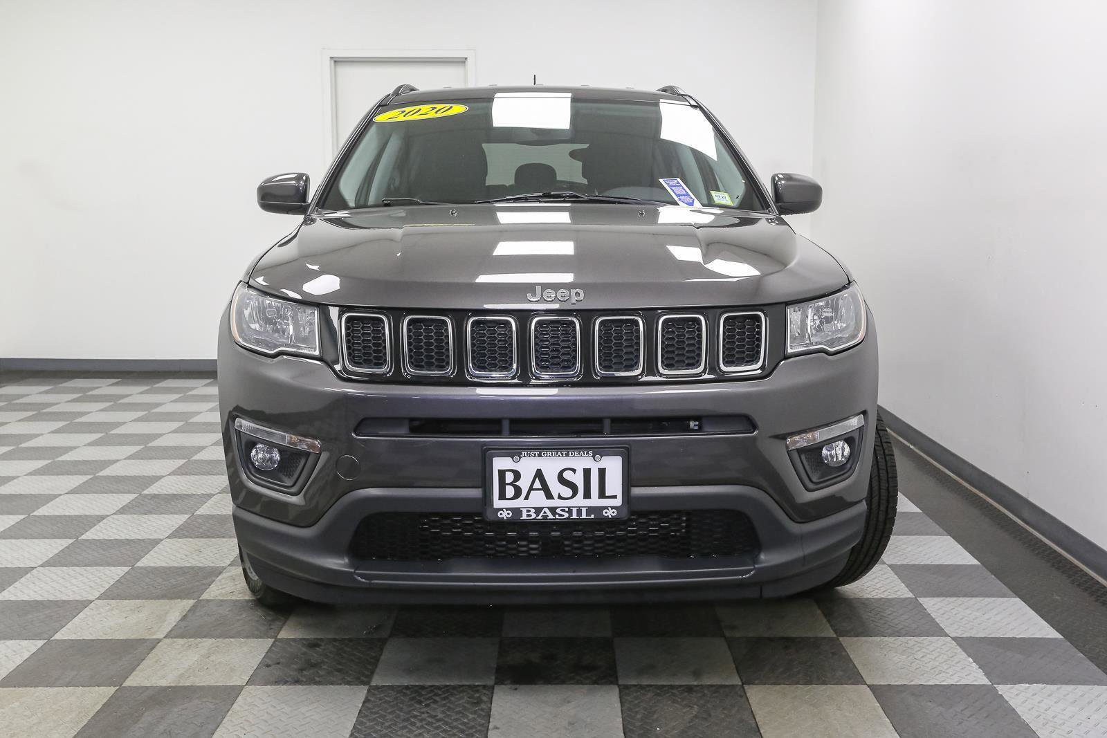 Used 2020 Jeep Compass Latitude w/ Cold Weather Group image 3