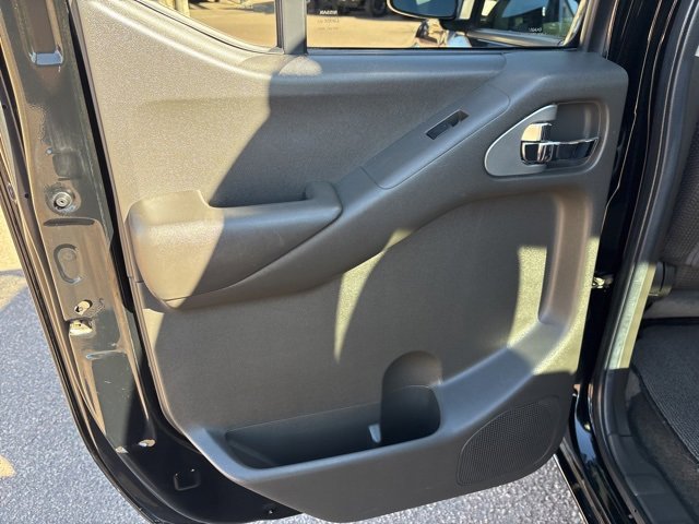 Used 2005 Nissan Frontier NISMO w/ (J01) Sunroof Pkg image 23