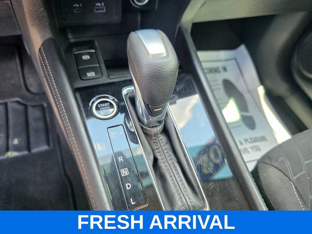 Used 2021 Nissan Kicks SV FWD image 41