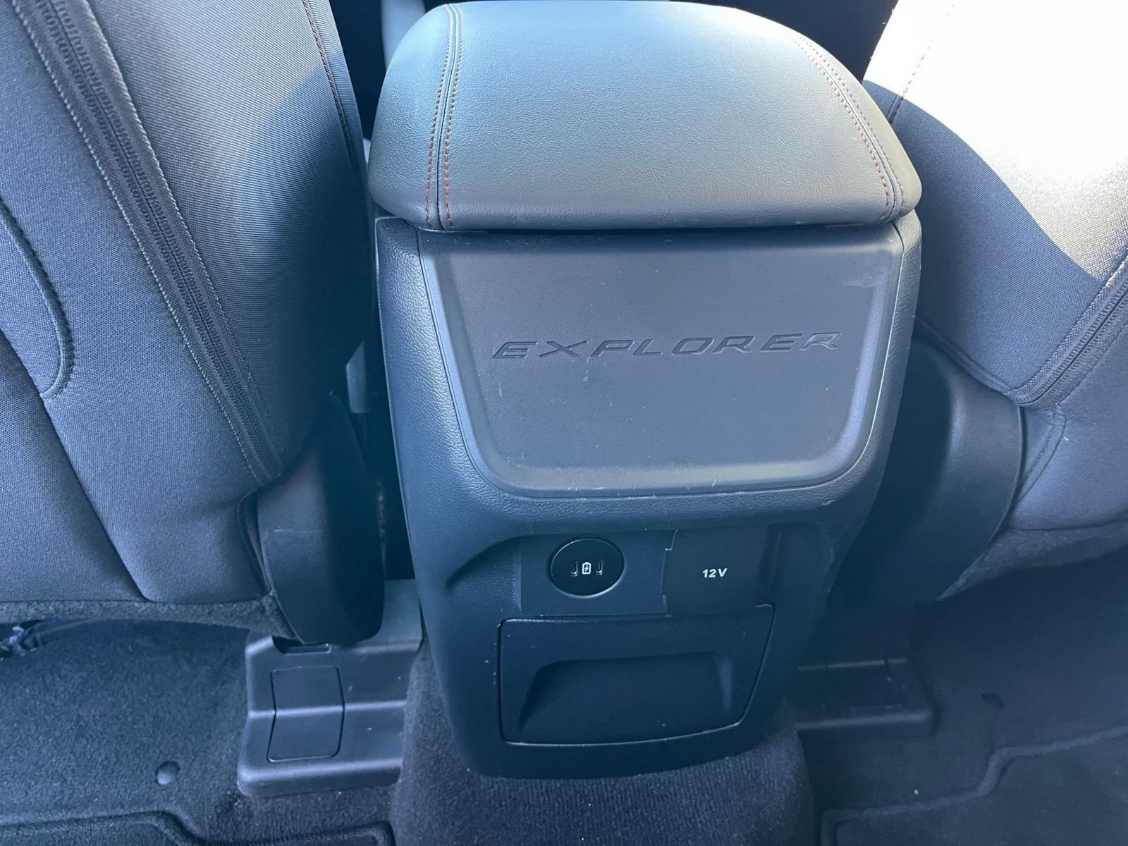 Used 2026 Ford Explorer Active RWD image 22