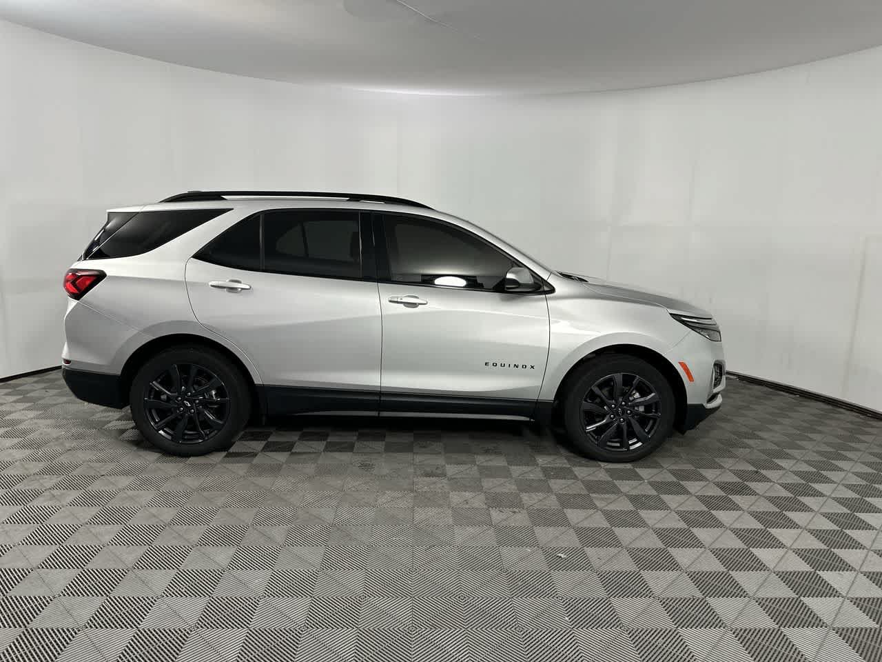 Used 2022 Chevrolet Equinox RS AWD/4WD image 9