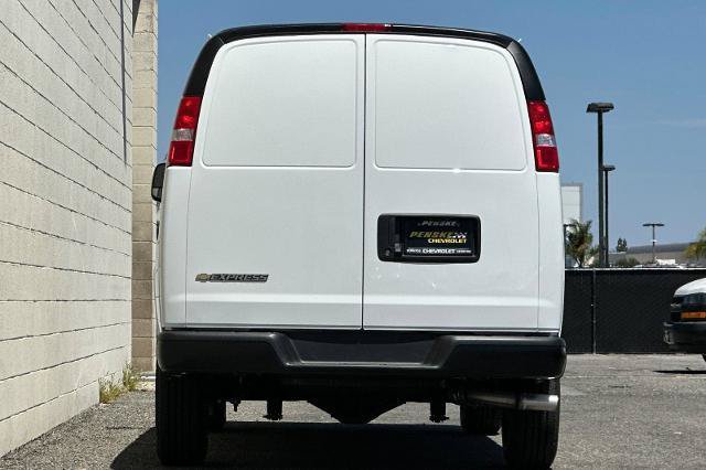 New 2026 Chevrolet Express 2500 w/ Driver Convenience Package RWD image 6