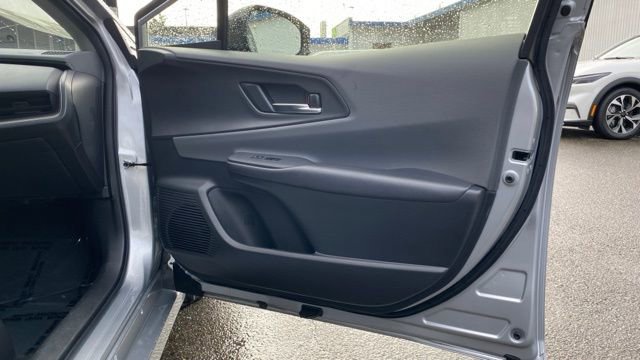 Used 2023 Toyota Prius XLE image 19