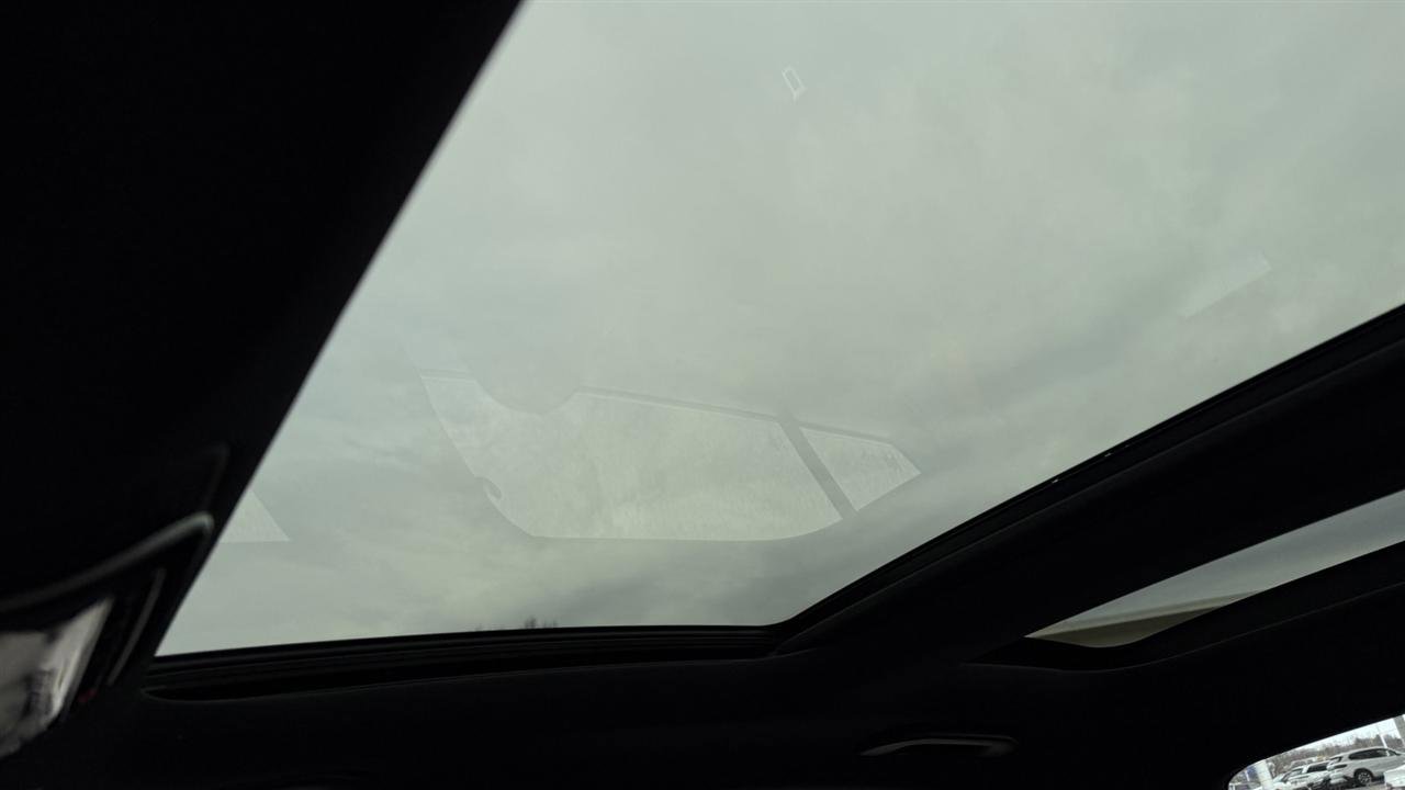 Used 2024 Mercedes-Benz C 36 AMG S image 59