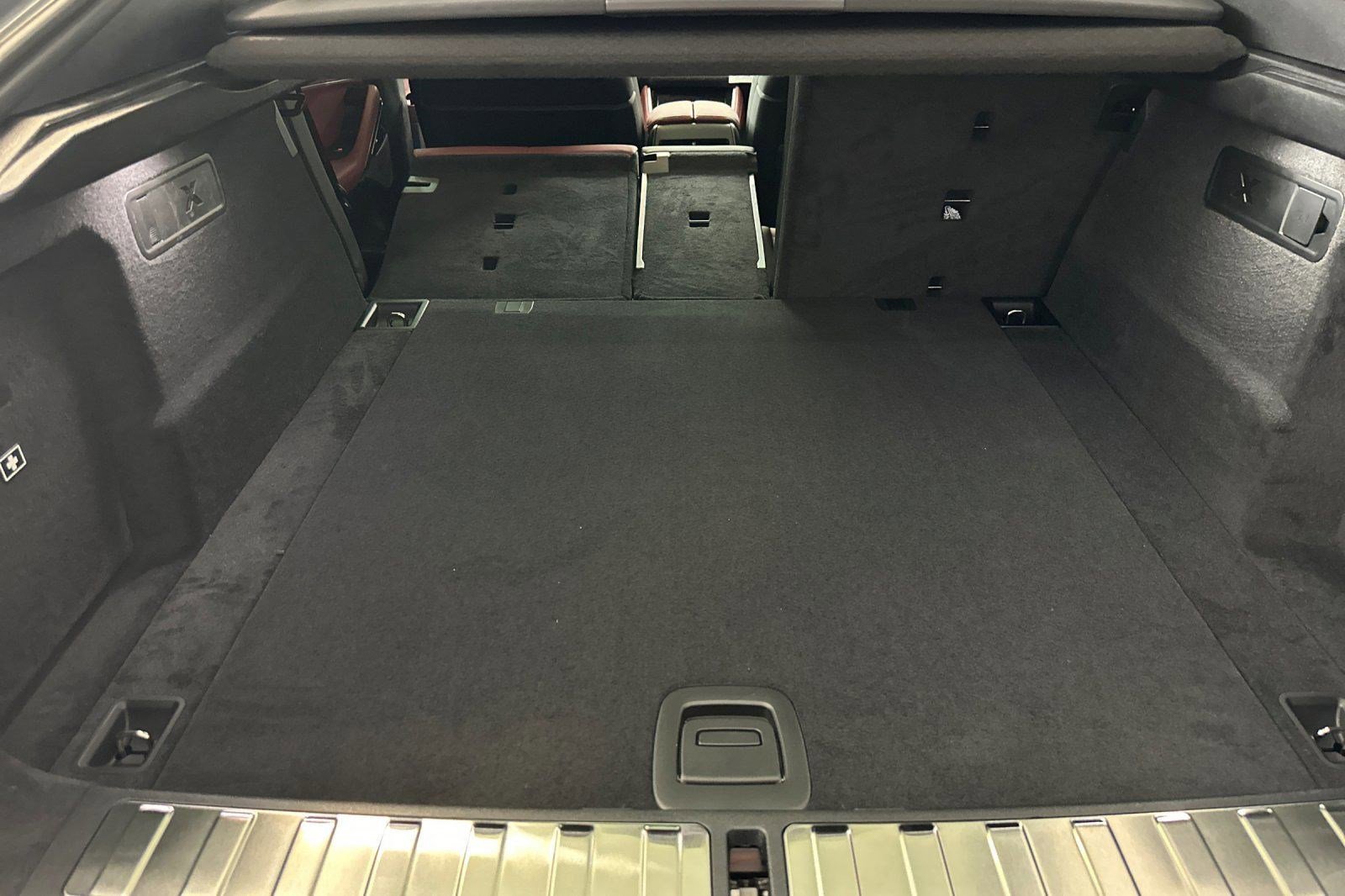 New 2026 BMW X6 M60i w/ Parking Assistance Package image 28