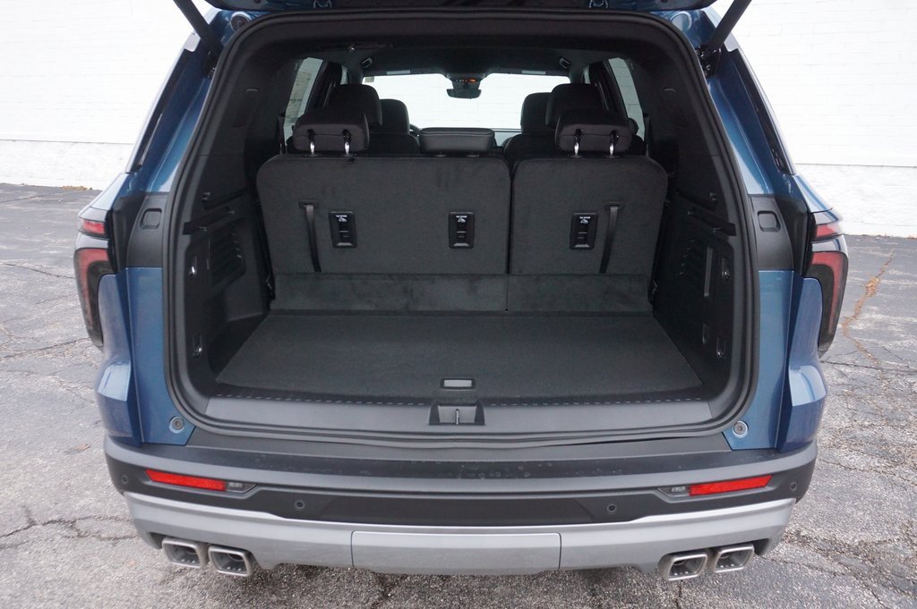 New 2026 Chevrolet Traverse LT w/ Driver Confidence Package image 28