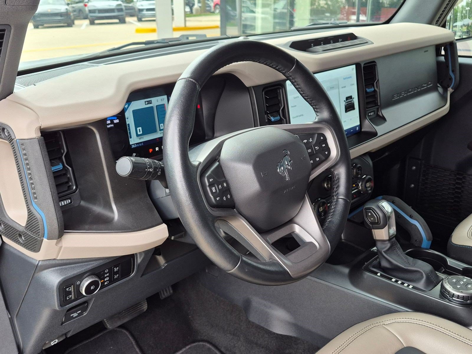Used 2023 Ford Bronco Wildtrak AWD/4WD image 4