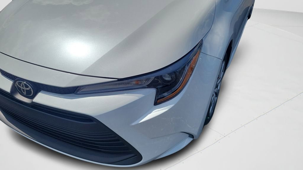 New 2026 Toyota Corolla LE FWD image 25