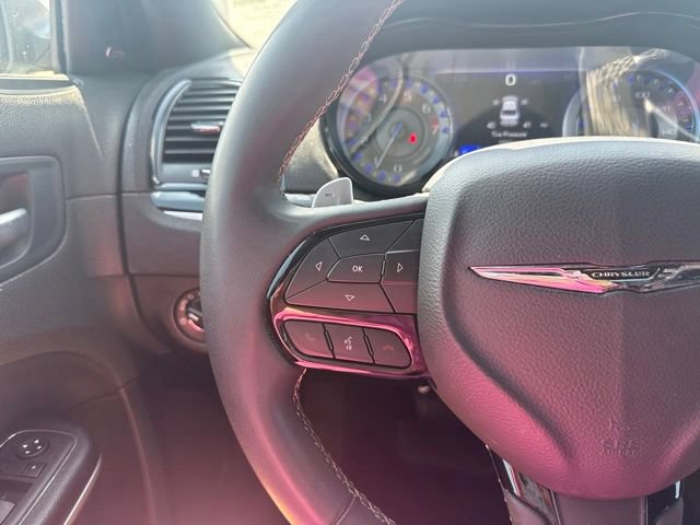 Used 2023 Chrysler 300 S RWD image 15
