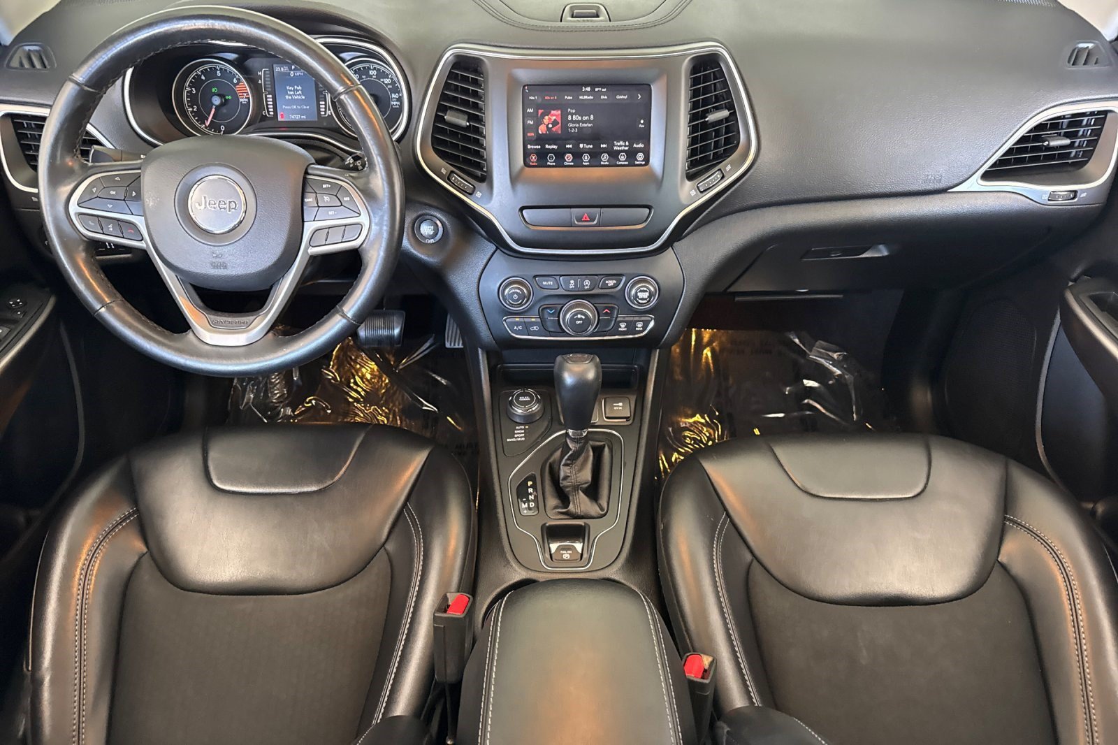 Used 2019 Jeep Cherokee Latitude Plus AWD/4WD image 16