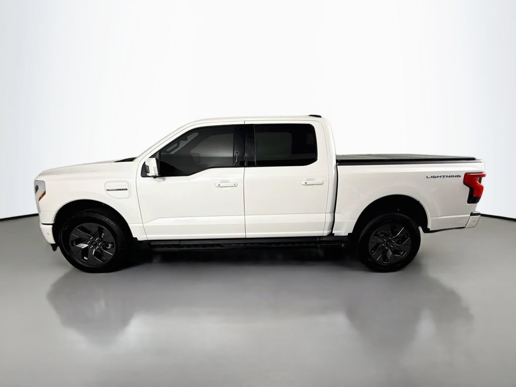 Used 2022 Ford F150 Lightning Lariat AWD/4WD image 2
