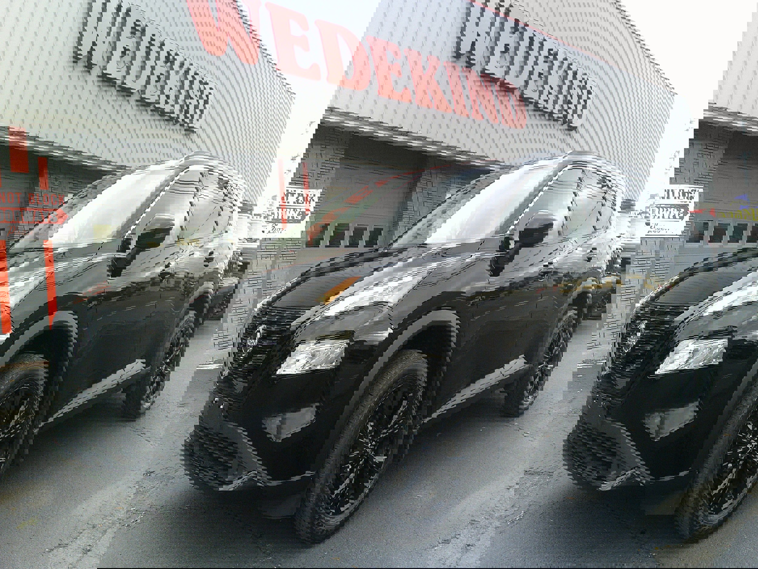 Used 2023 Nissan Rogue SV w/ SV Premium Package
