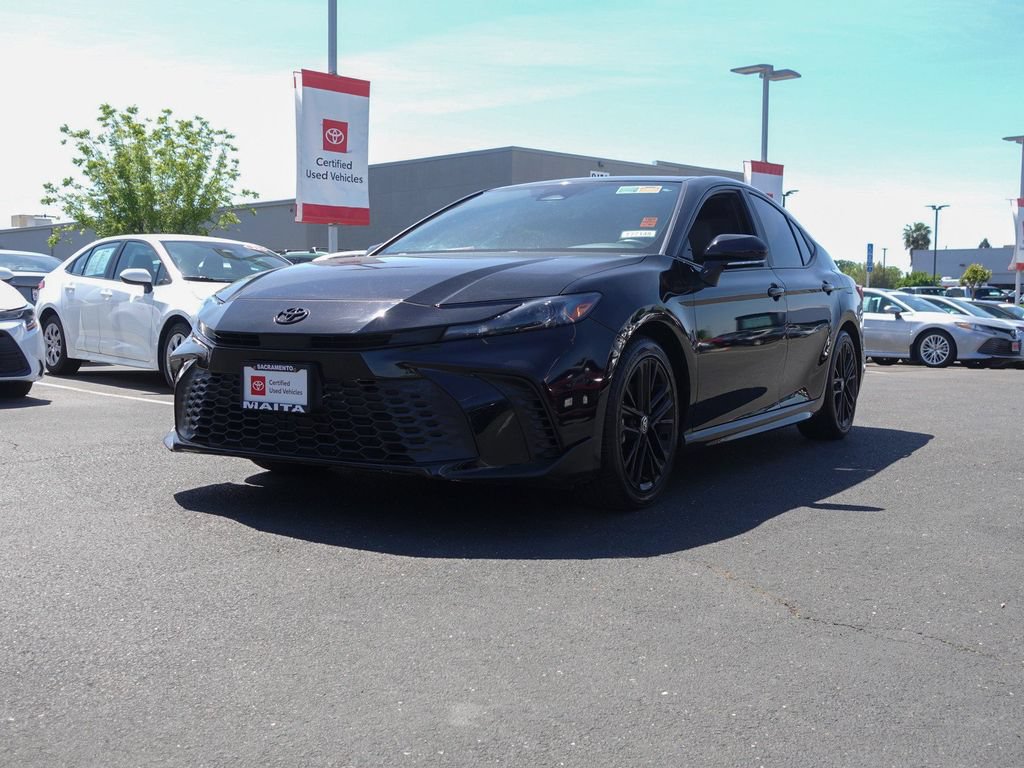Used 2025 Toyota Camry SE w/ Multimedia Upgrade Package FWD image 7