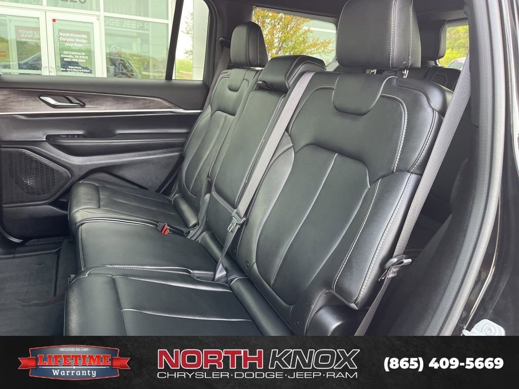 Used 2025 Jeep Grand Cherokee L Limited image 15