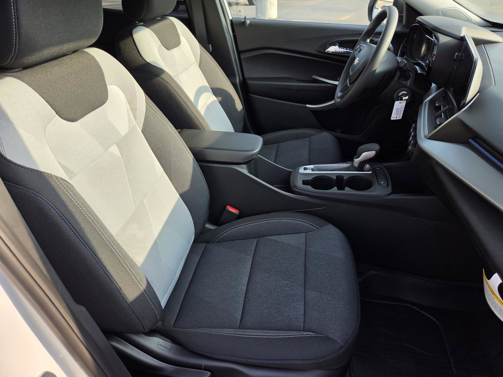 New 2026 Chevrolet Trax LS FWD image 9