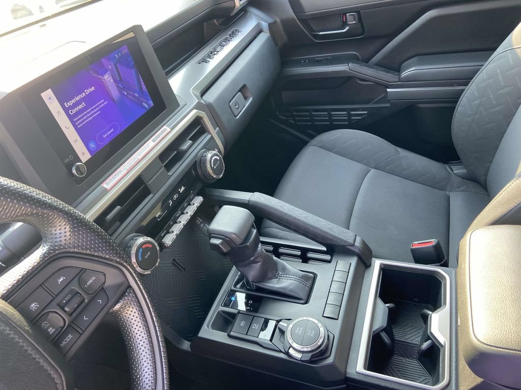 Used 2024 Toyota Tacoma SR5 AWD/4WD image 24
