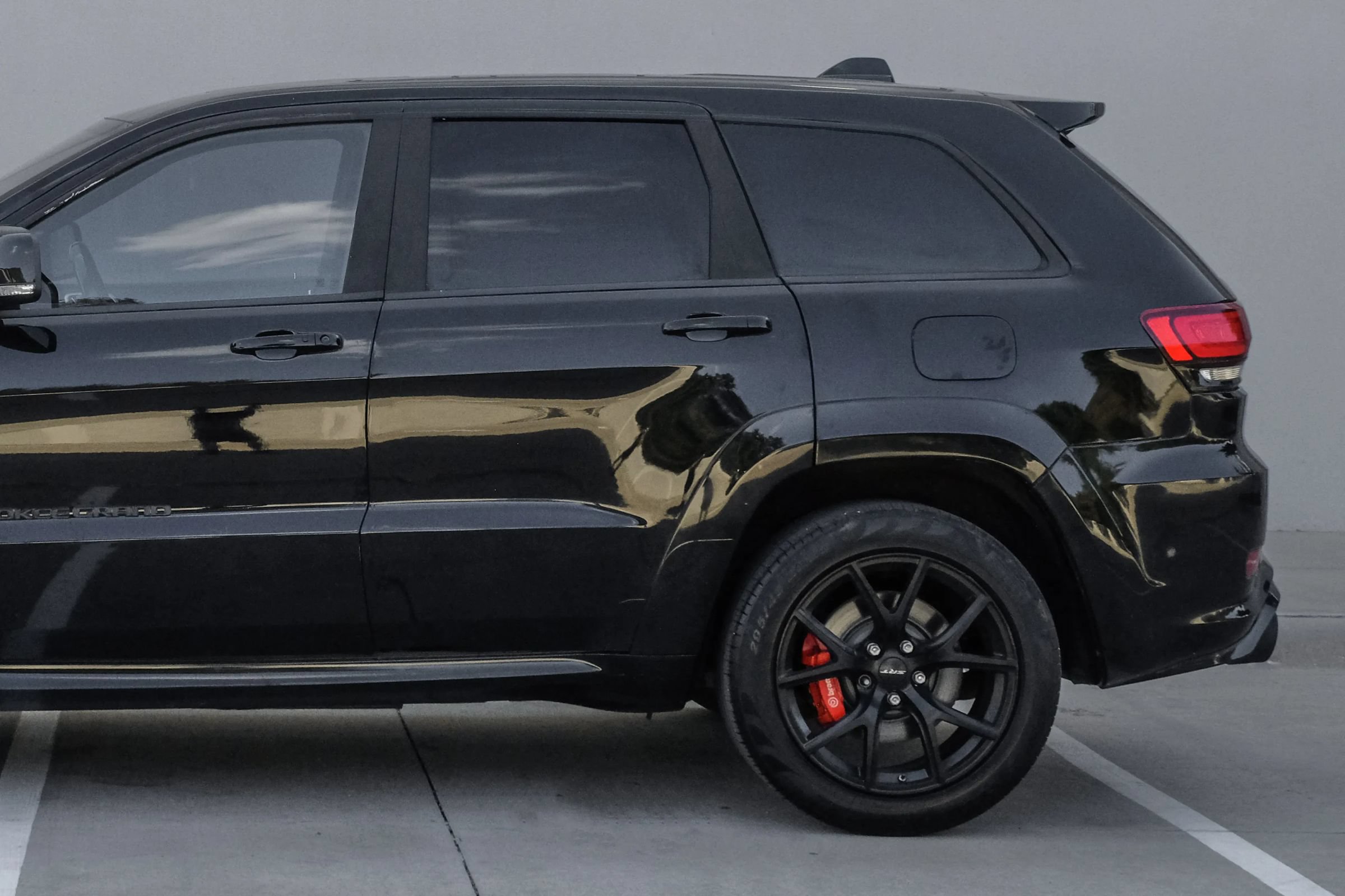 Used 2020 Jeep Grand Cherokee SRT AWD/4WD image 19