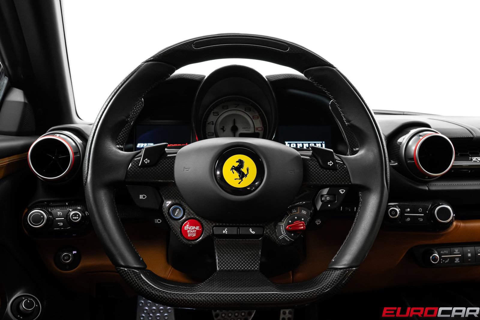Used 2020 Ferrari 812 Superfast RWD image 33