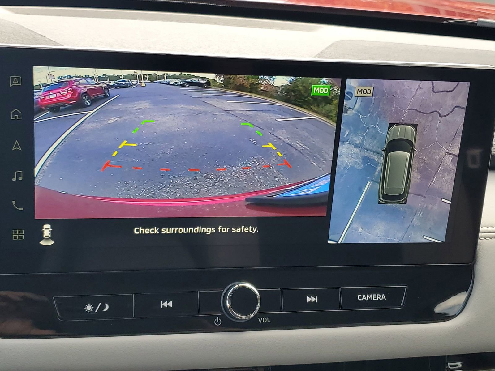 New 2025 Mitsubishi Outlander SE image 16