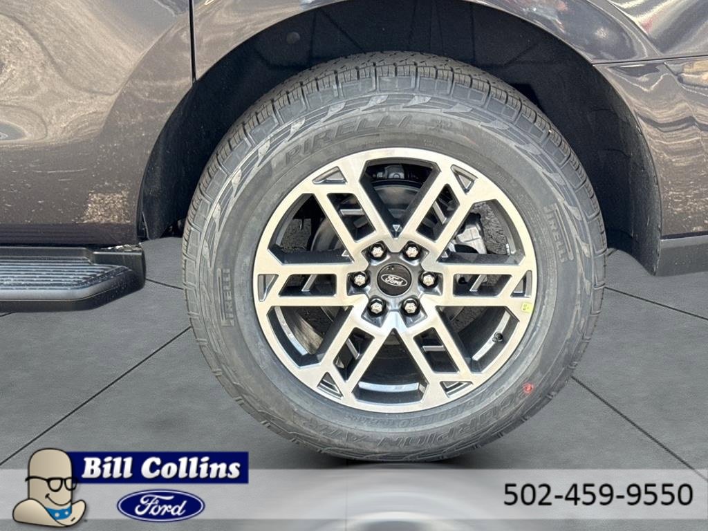 New 2025 Ford Expedition Max Active image 4