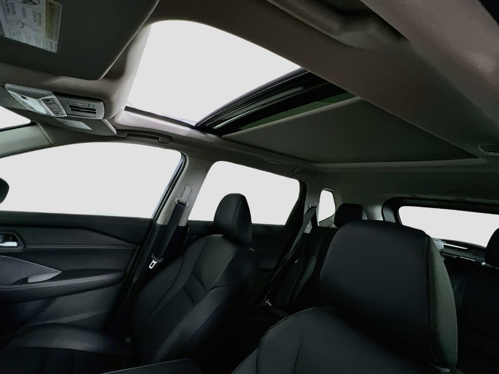 New 2026 Nissan Rogue Dark Armor AWD/4WD image 18