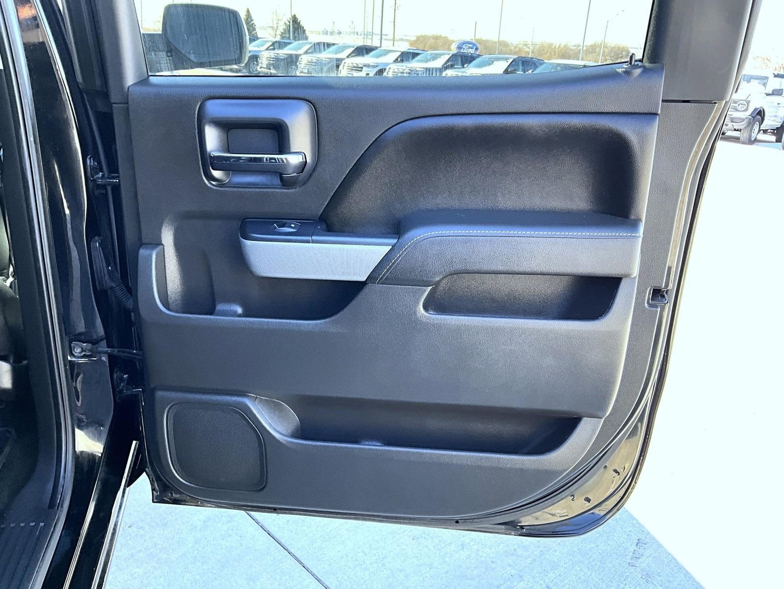 Used 2016 Chevrolet Silverado 1500 LTZ Z71 w/ LTZ Plus Package image 18