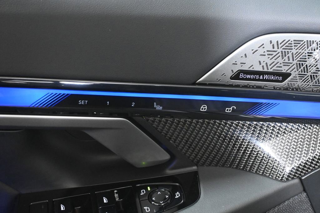 Used 2025 BMW M5 Touring AWD/4WD image 29