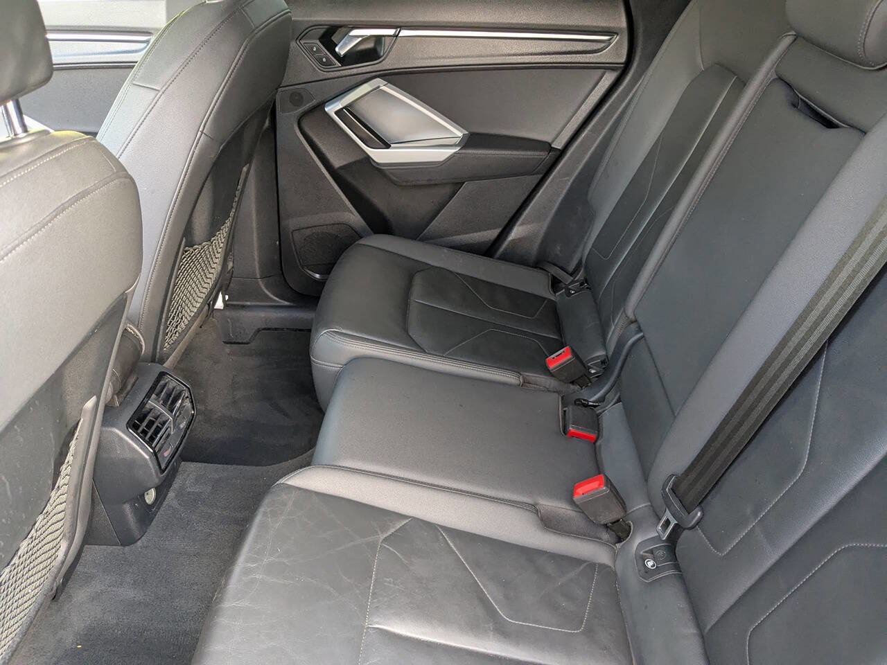 Used 2020 Audi Q3 2.0T Premium image 17