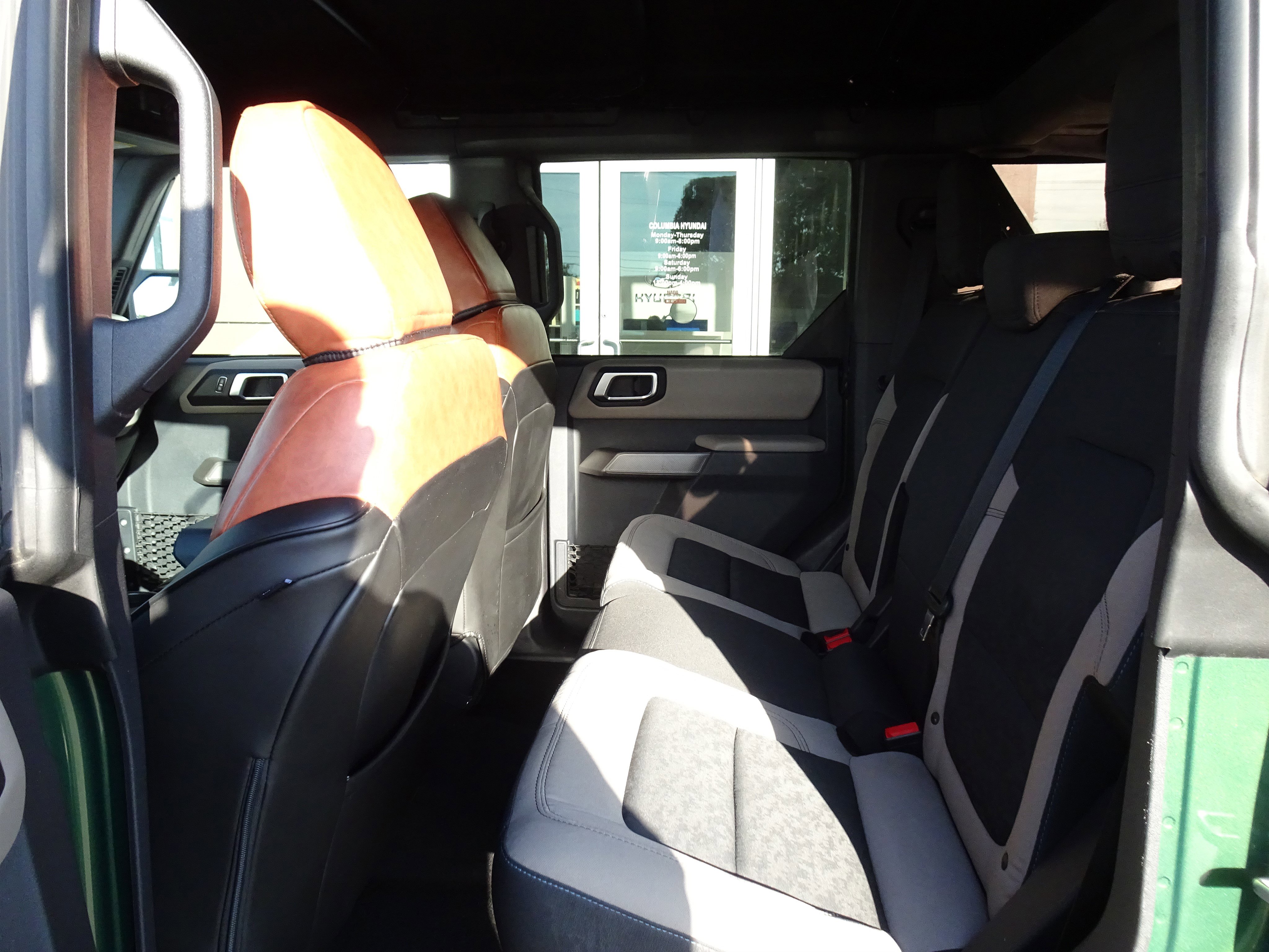 Used 2023 Ford Bronco Wildtrak image 14