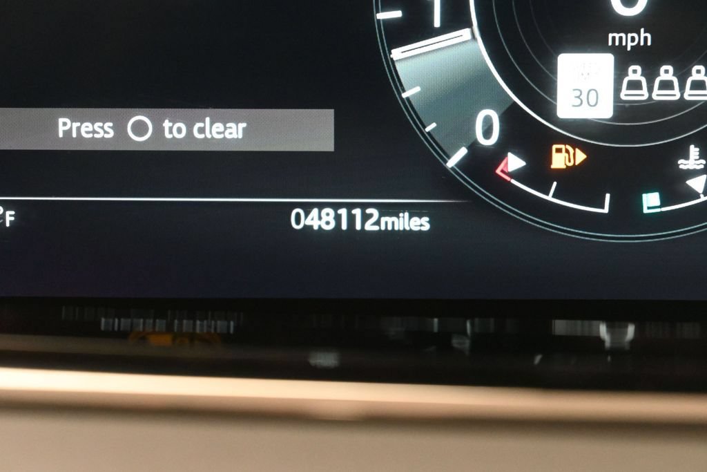 Used 2022 Land Rover Range Rover Evoque R-Dynamic SE AWD/4WD image 13