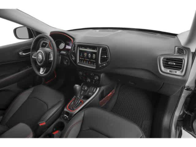 Used 2019 Jeep Compass Trailhawk w/ Cold Weather Group AWD/4WD image 18