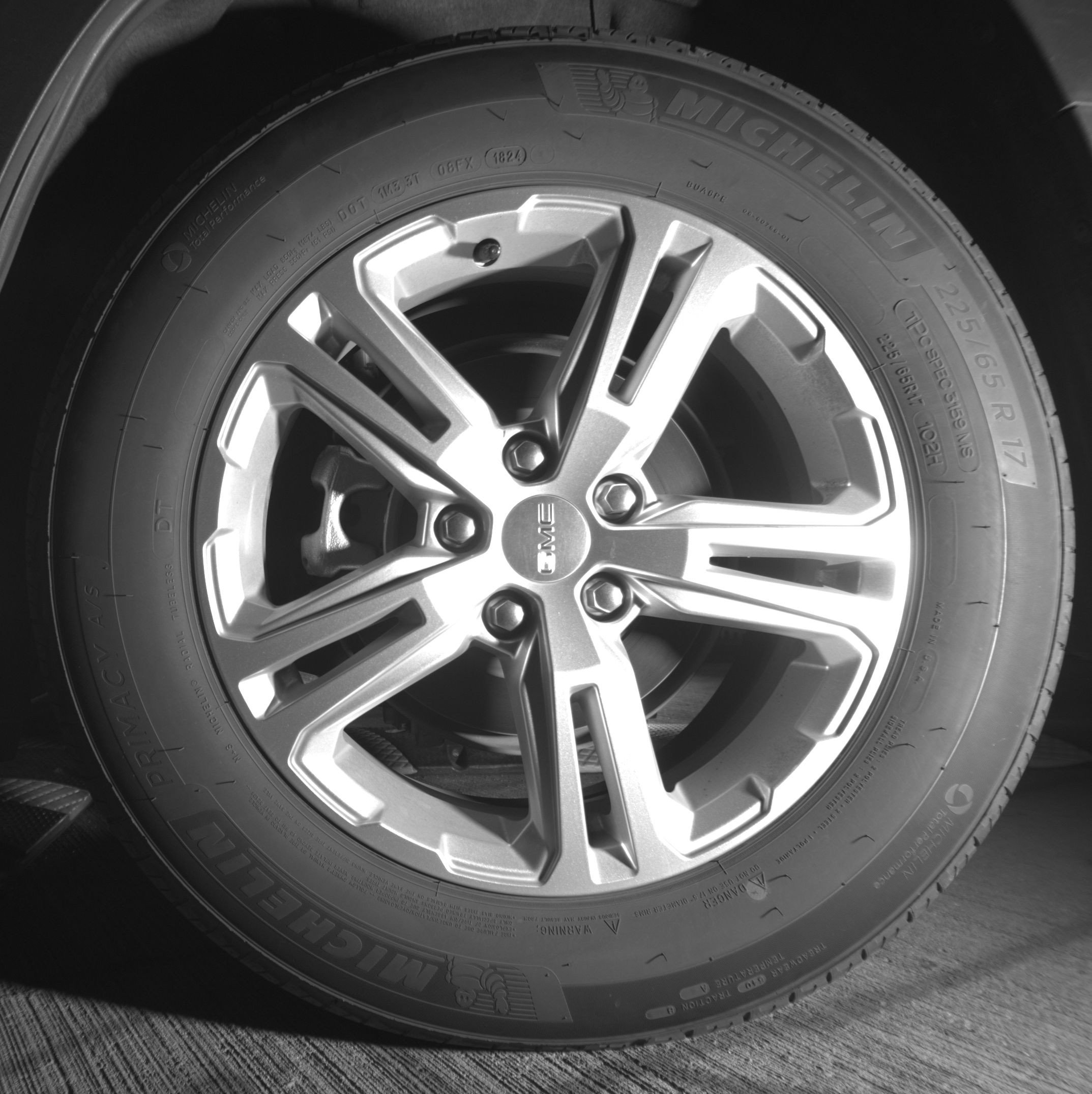Used 2024 GMC Terrain SLE image 19