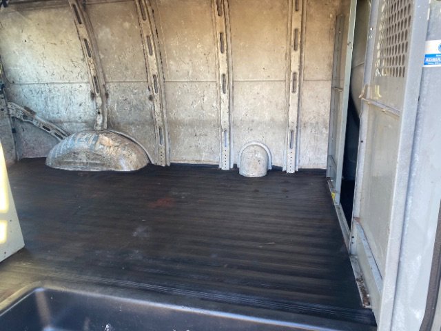 Used 2006 Chevrolet Express 2500 image 12