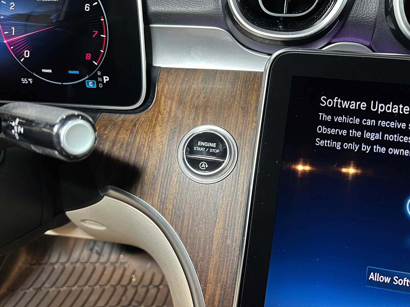 Certified 2025 Mercedes-Benz C 300 4MATIC Sedan image 30