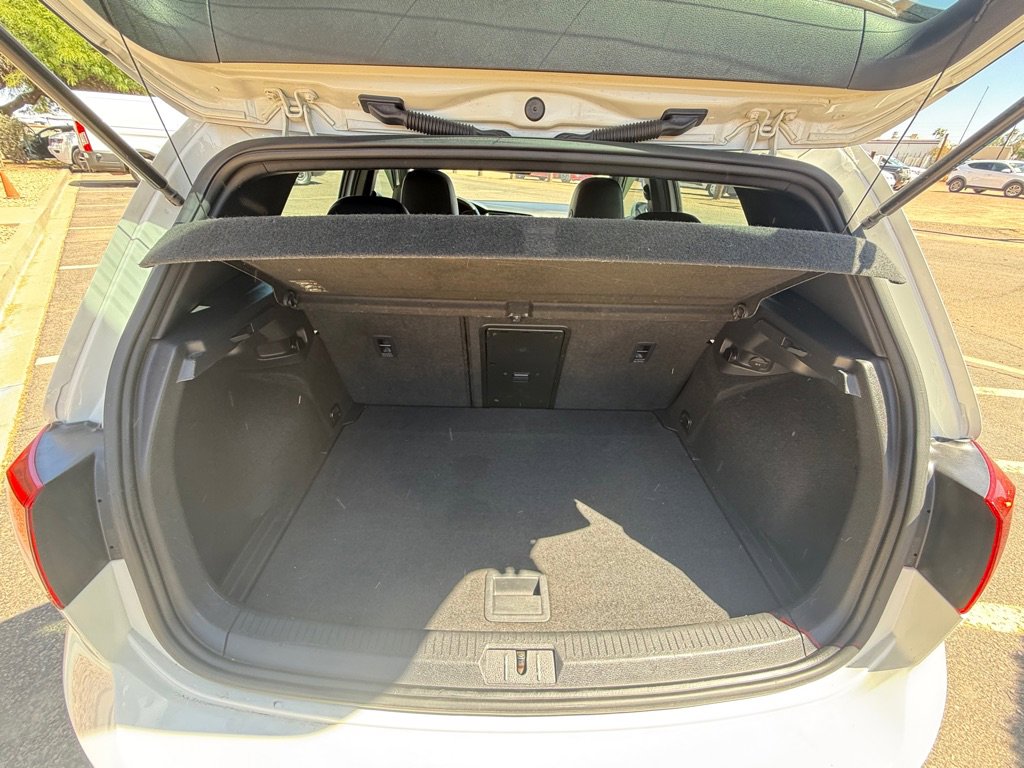 Used 2015 Volkswagen GTI SE FWD image 16