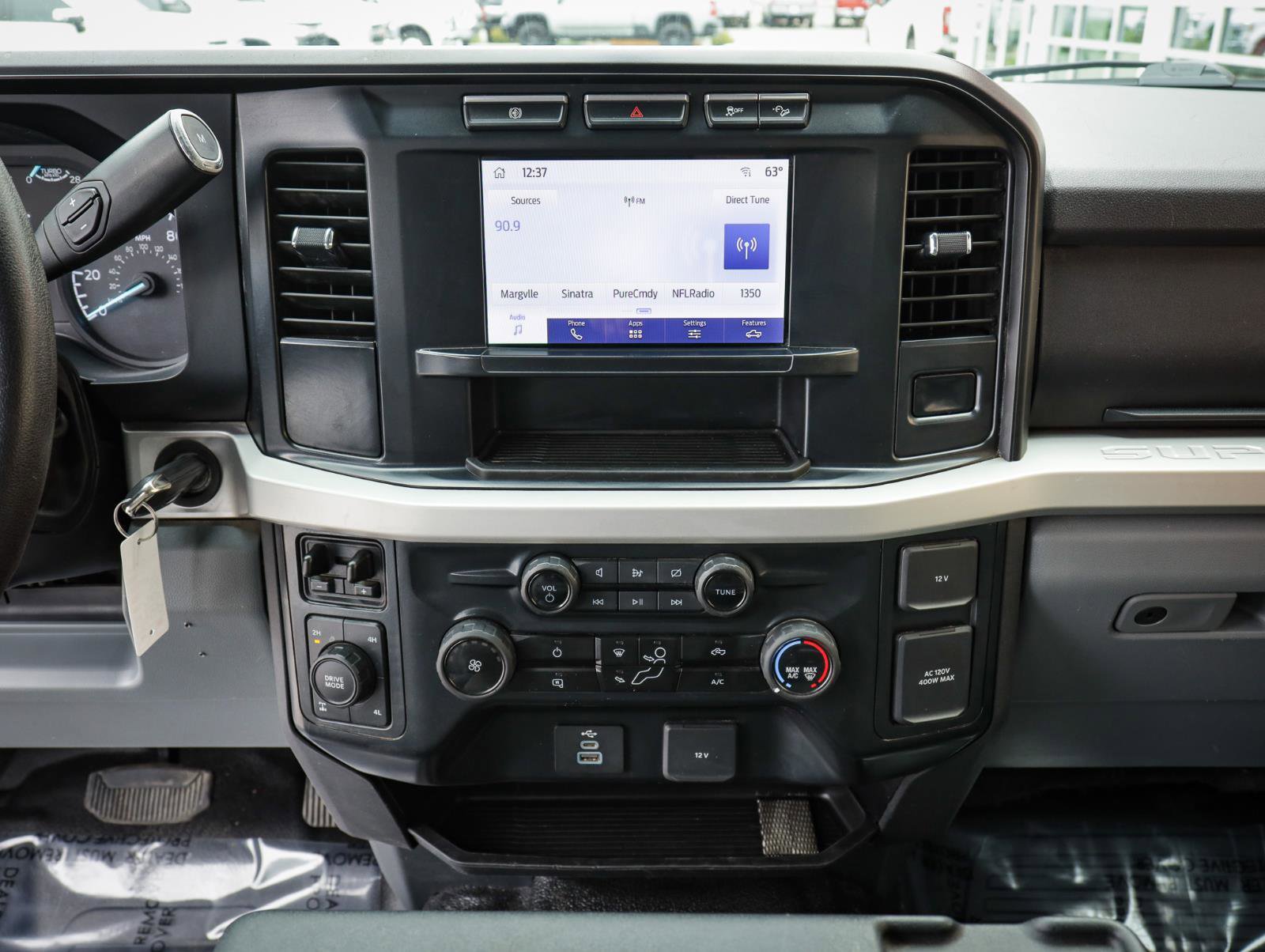Used 2024 Ford F350 XLT w/ FX4 Off-Road Package AWD/4WD image 18