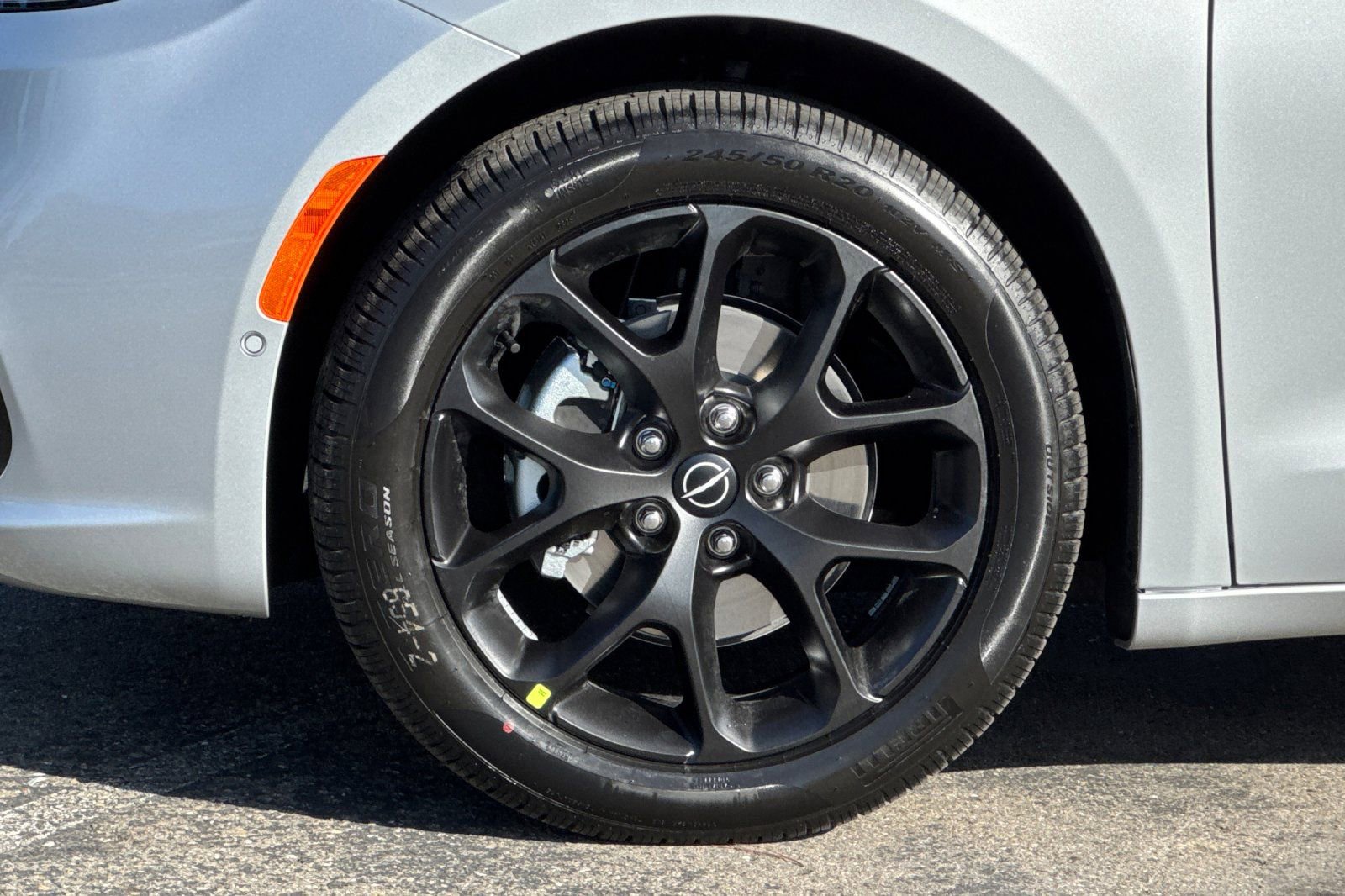 New 2026 Chrysler Pacifica Select w/ S Appearance Package image 25