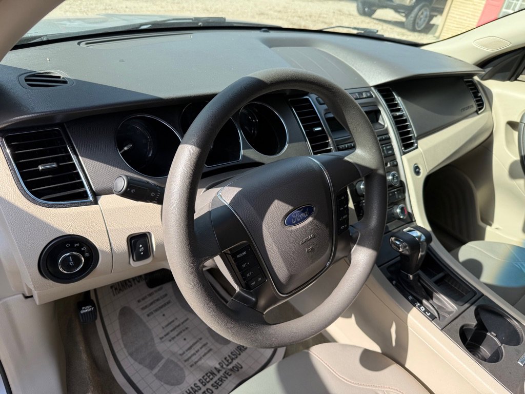 Used 2012 Ford Taurus SE image 10