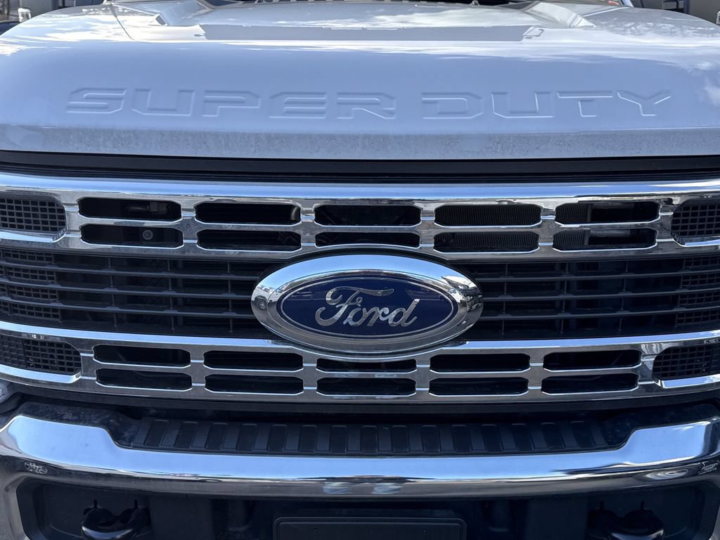 New 2026 Ford F550 4x4 Supercab Super Duty image 32