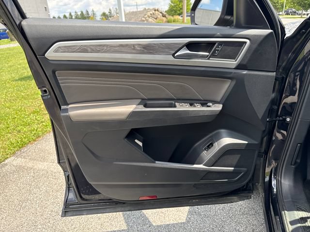 Used 2023 Volkswagen Atlas Cross Sport SE w/ Panoramic Sunroof Package AWD/4WD image 22