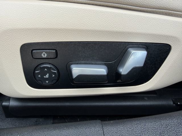 Used 2020 BMW 330i Sedan w/ Convenience Package image 26